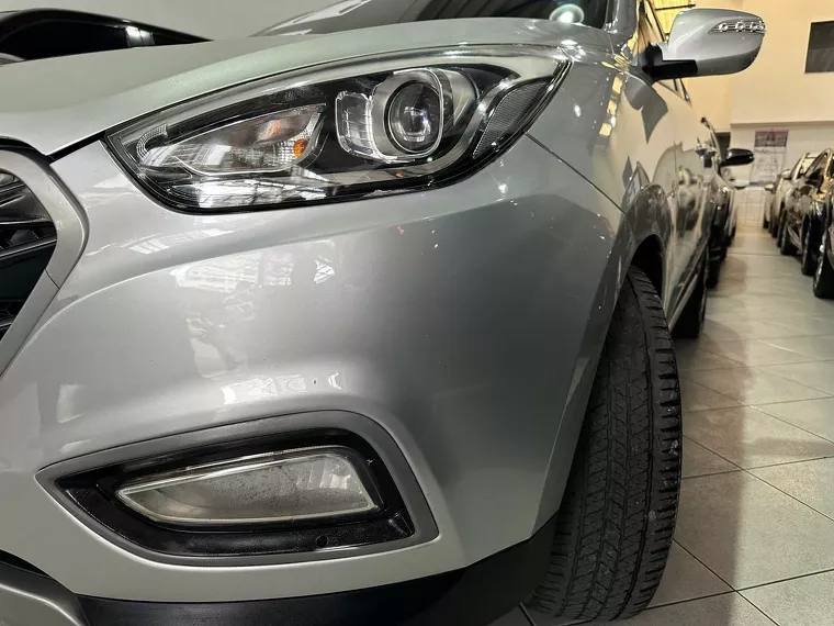 Hyundai IX35 Prata 12