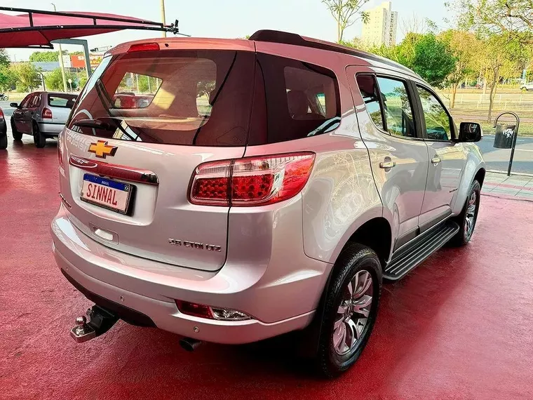 Chevrolet Trailblazer Prata 16