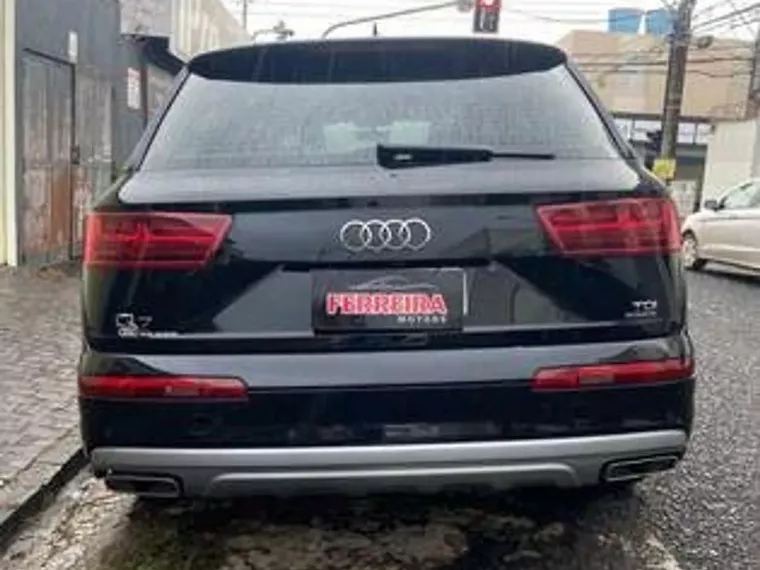 Audi Q7 Preto 2