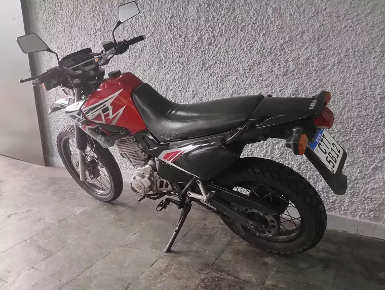 Yamaha XT 600 Vermelho 2