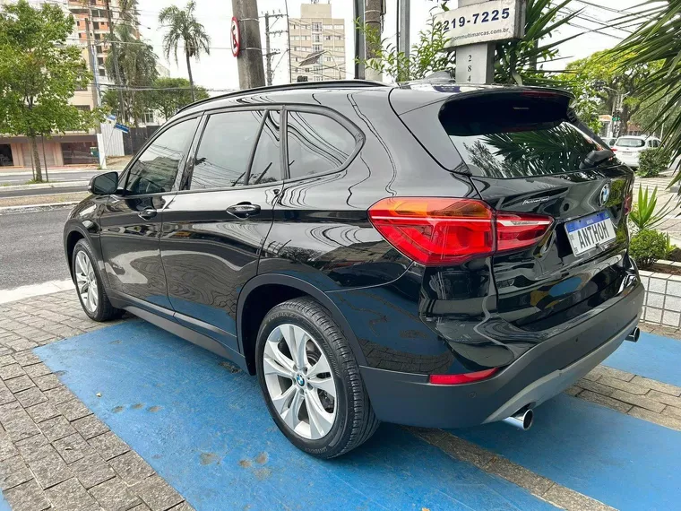 BMW X1 Preto 7