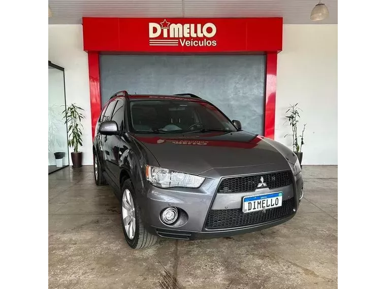 Mitsubishi Outlander Cinza 3