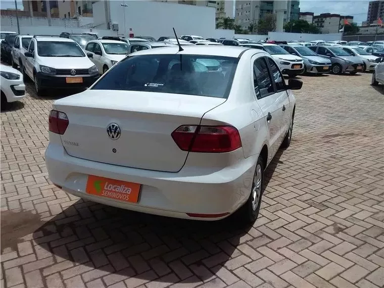 Volkswagen Voyage Branco 2