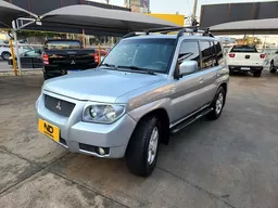 Mitsubishi Pajero TR4