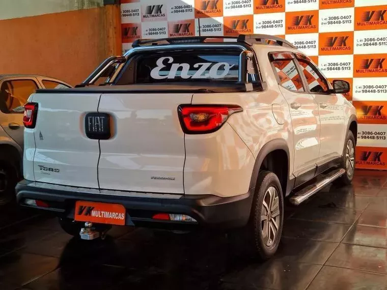 Fiat Toro Branco 12