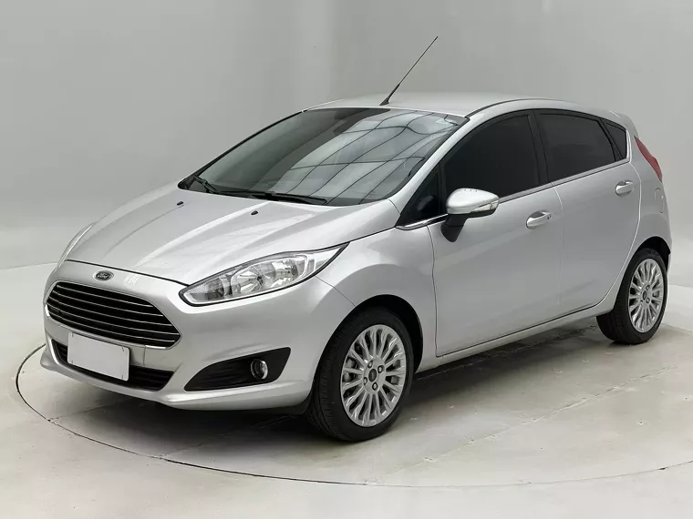 Ford Fiesta Prata 6