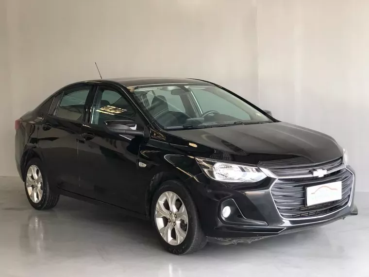 Chevrolet Onix Preto 10