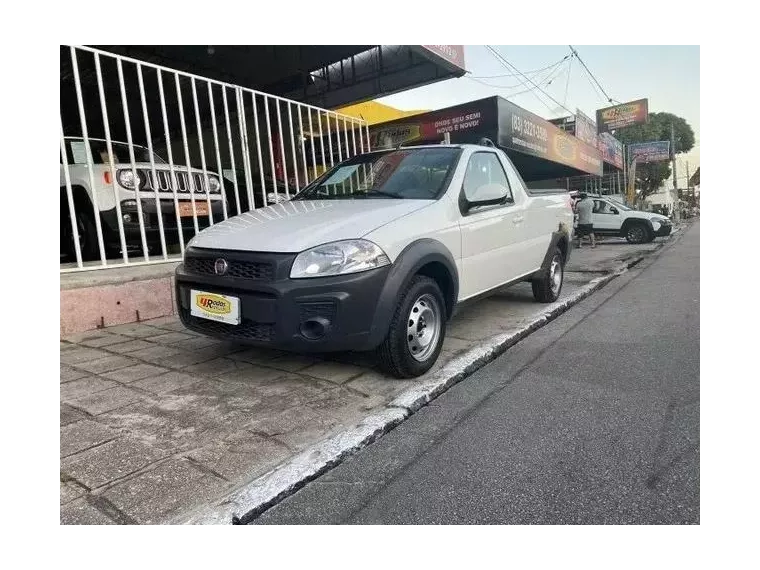 Fiat Strada Branco 5