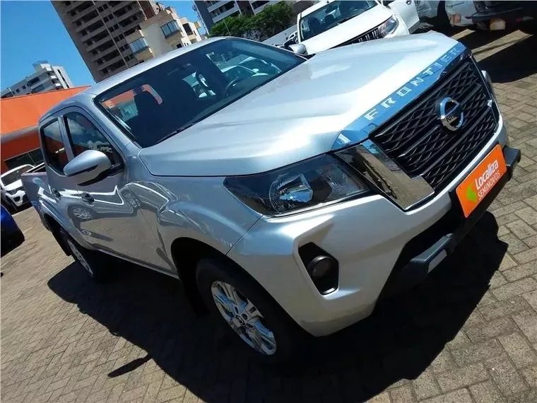 Nissan Frontier Prata 7