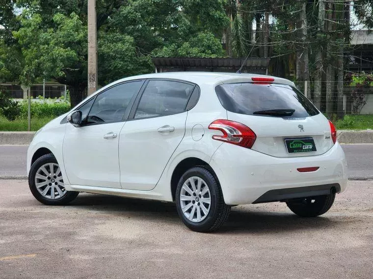 Peugeot 208 Branco 5