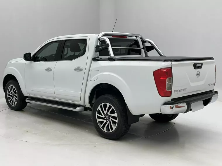 Nissan Frontier Branco 8