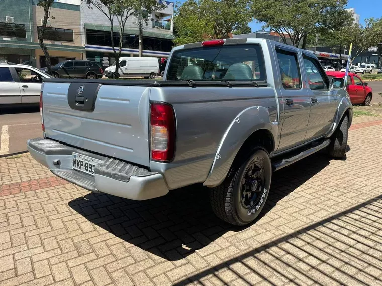 Nissan Frontier Prata 5