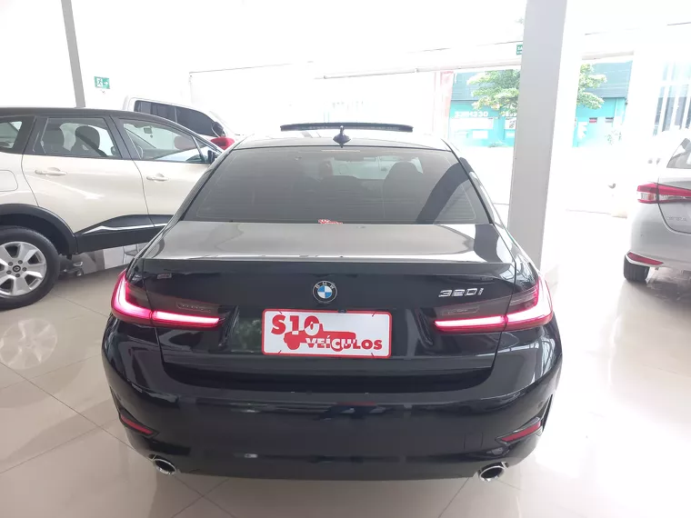 BMW 320i Preto 11