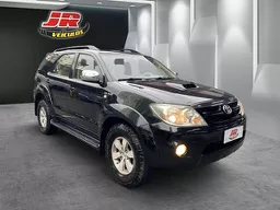 Toyota Hilux SW4