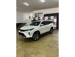 Toyota Hilux SW4