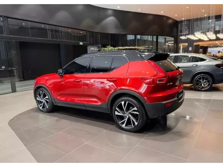 Volvo XC40 Vermelho 5