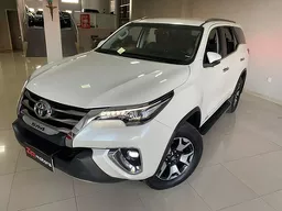 Toyota Hilux SW4