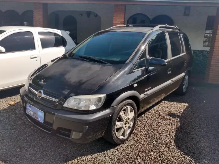 Chevrolet Zafira Preto 6