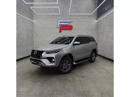 Toyota Hilux SW4