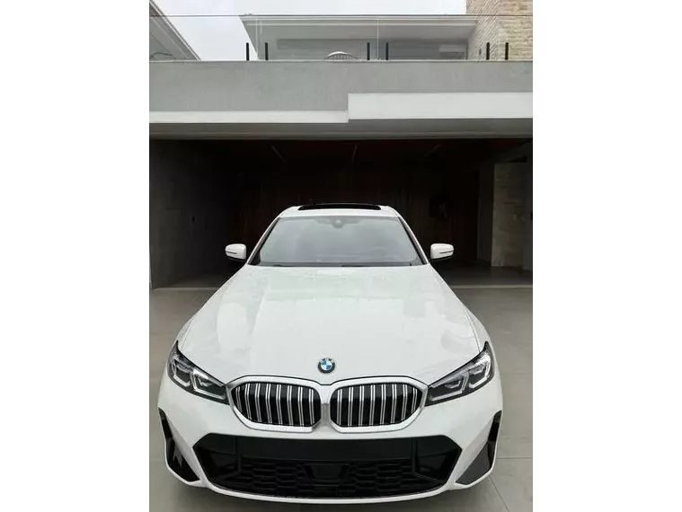 BMW 320i Branco 5