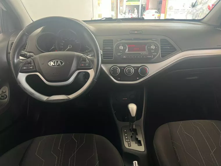 KIA Picanto Branco 11