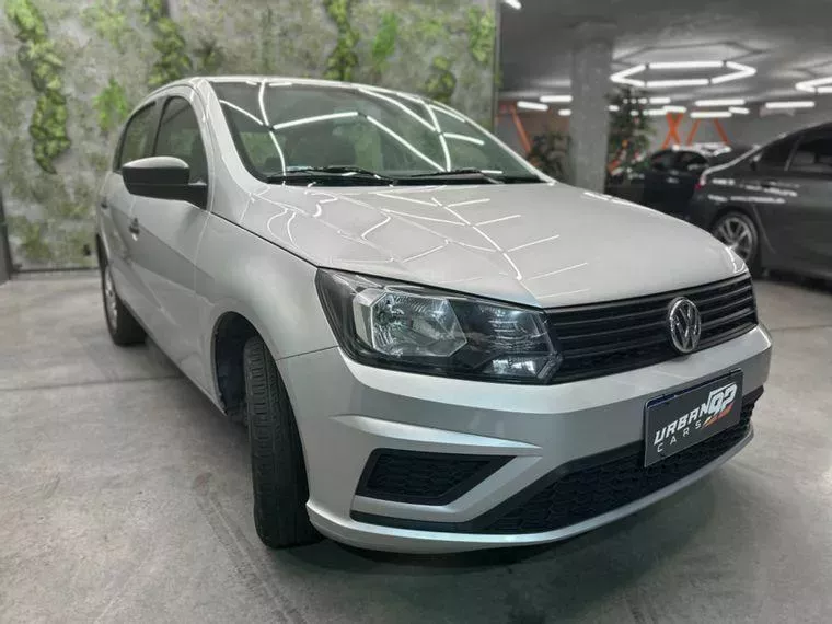 Volkswagen Gol Prata 6