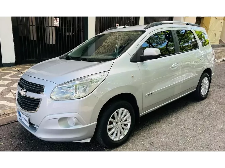 Chevrolet Spin Prata 15