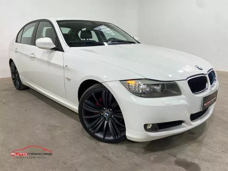 BMW 320i Branco 10