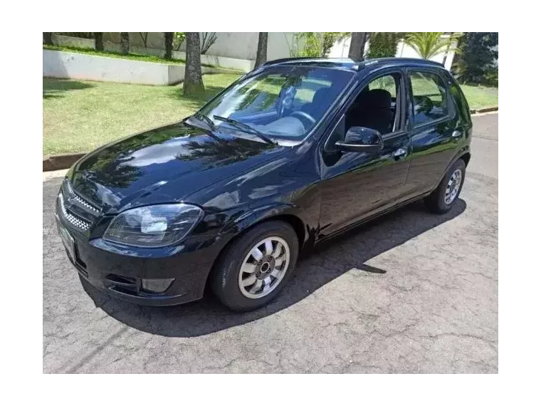 Chevrolet Celta Preto 1