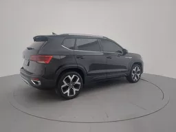 Volkswagen Taos