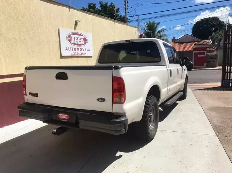 Ford F-250 Branco 4