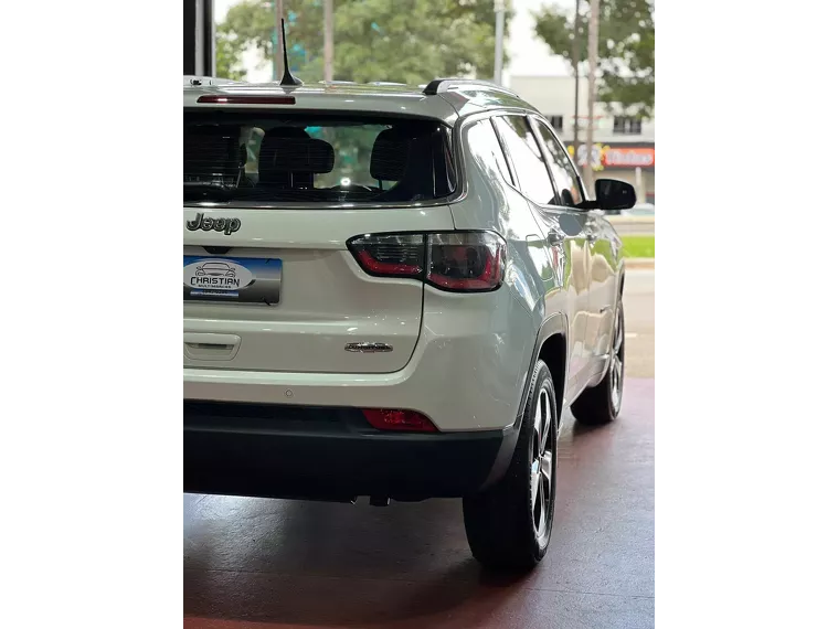 Jeep Compass Branco 8