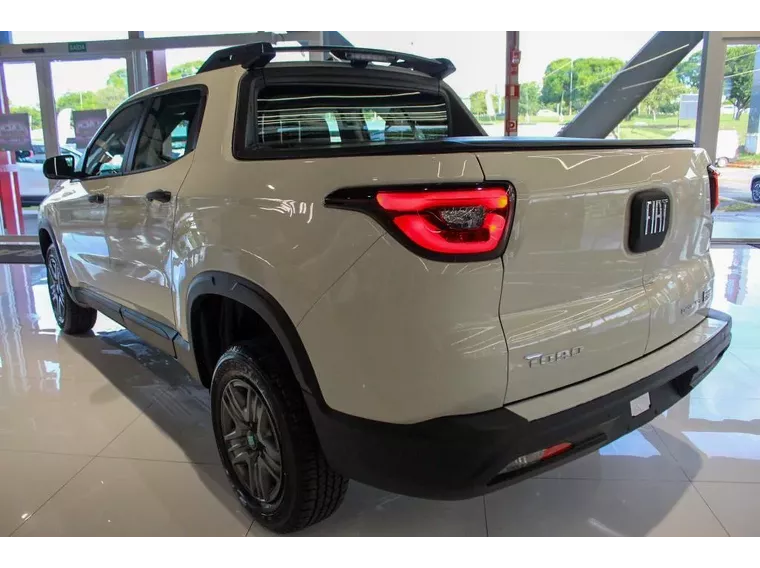 Fiat Toro Branco 6