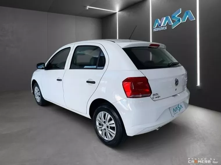 Volkswagen Gol Branco 4