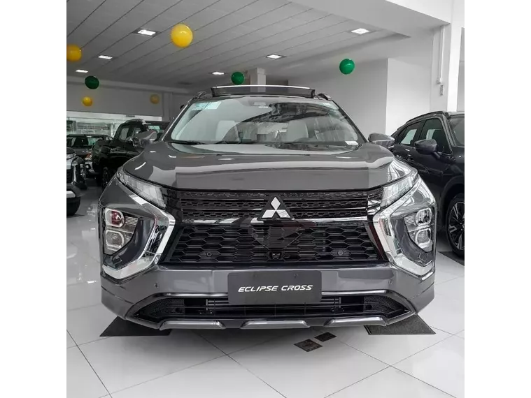 Mitsubishi Eclipse Cross Cinza 7