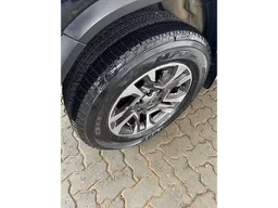 Toyota Hilux SW4