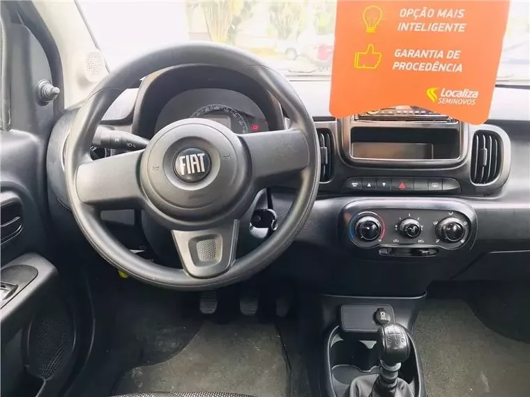 Fiat Mobi Prata 11