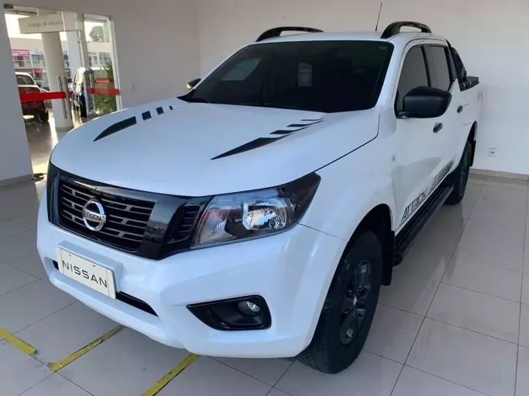 Nissan Frontier Branco 5