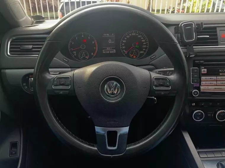 Volkswagen Jetta Prata 8