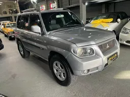 Mitsubishi Pajero TR4