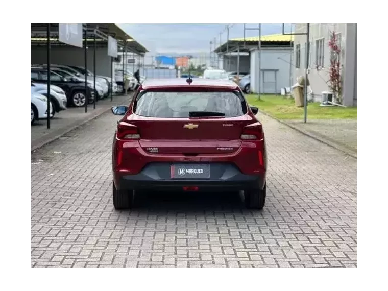 Chevrolet Onix Vermelho 5