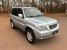 Mitsubishi Pajero TR4