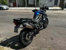 Triumph Tiger 800