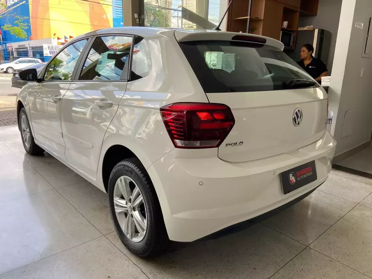 Volkswagen Polo Hatch Branco 4