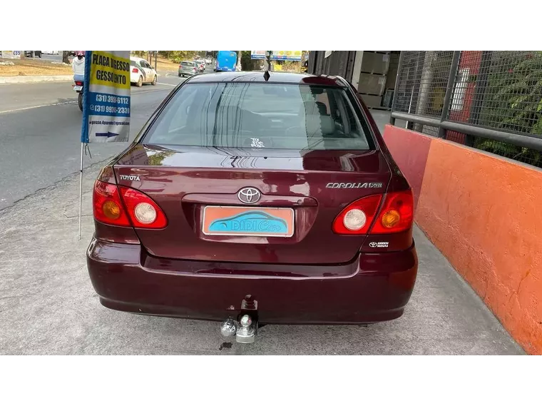 Toyota Corolla Vermelho 10