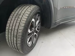 Jeep Commander