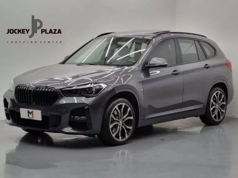 BMW X1 Cinza 5