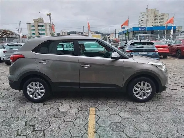 Hyundai Creta Prata 6