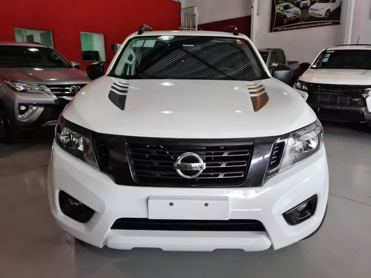 Nissan Frontier Branco 7