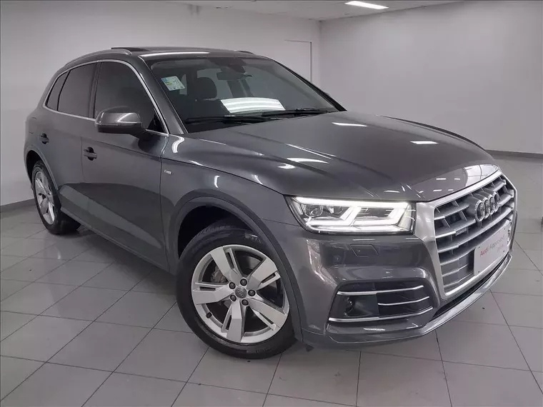 Audi Q5 Cinza 7